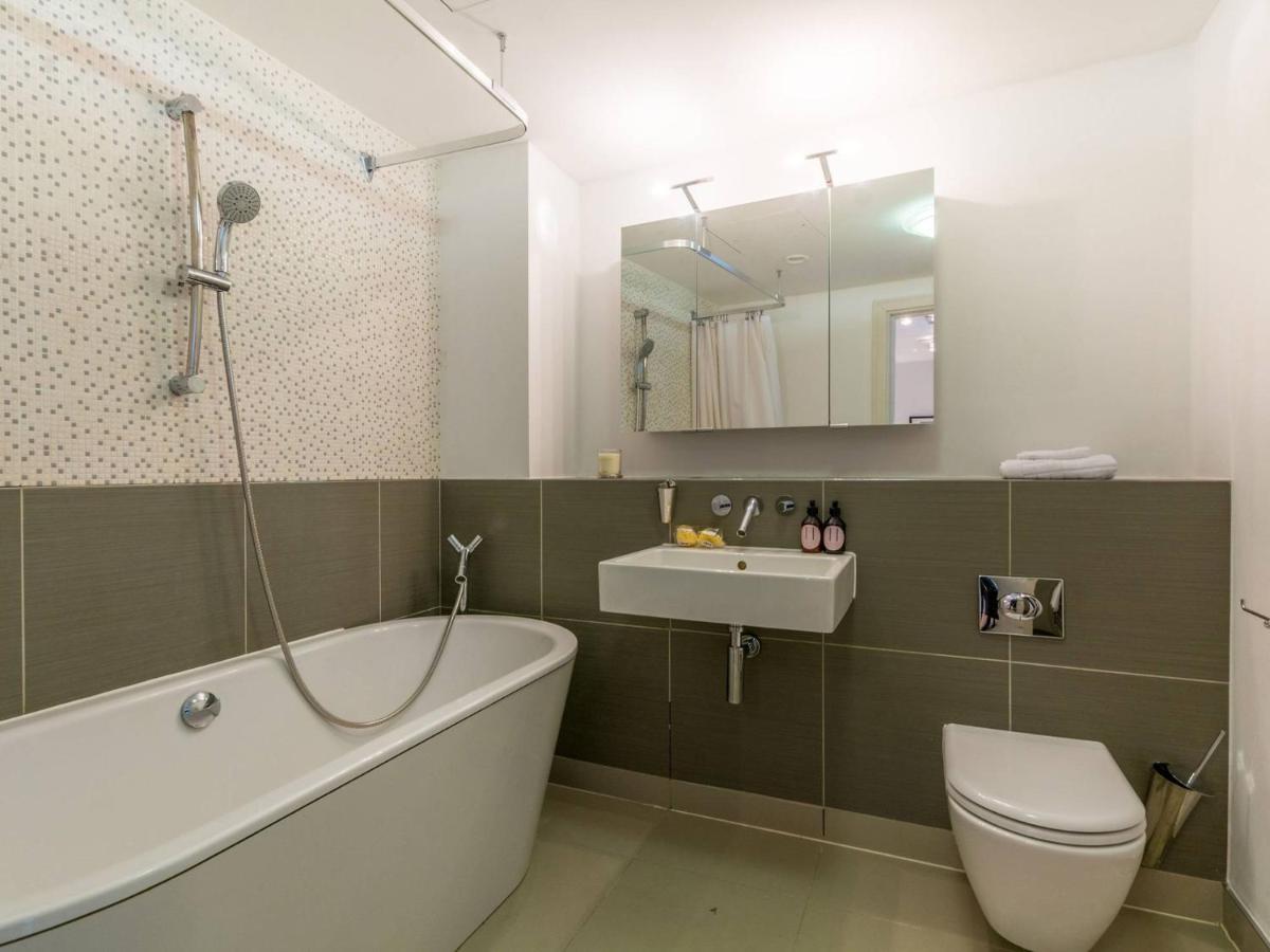 Apartment Pass The Keys Gorgeous 3-bed With Large Roof Terrace, Very *